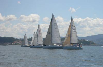 Pintiña II lidera la VI Regata de Cruceiros Club Náutico de Portonovo/IV Trofeo Casino La Toja tras la 1ª tirada