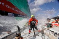 Groupama despega por el este