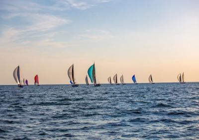 La falta de viento obliga a cancelar la primera etapa de la Pornic-Baiona-La Rochelle 