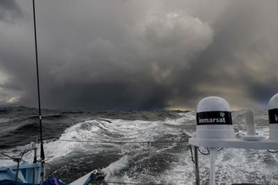 La flota de The Ocean Race progresa hacia el norte