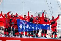 MAPFRE arrasa en una espectacular etapa 2 de la Volvo Ocean Race