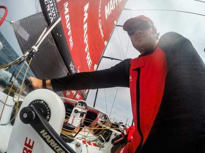 MAPFRE y Team Brunel luchan por el liderato