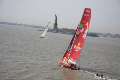 Una manga para el Estrella Damm y otra para el W Hotels en una vistosa regata costera en la bahía de Nueva York