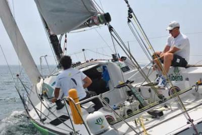 “Fertiberia” resiste tras las primeras 24 horas de la Rolex Fastnet race