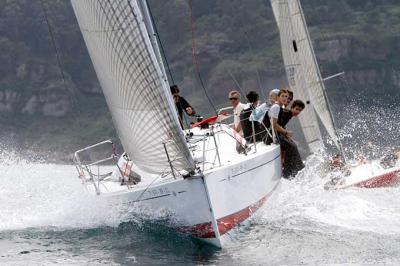 Aizen,  de Javier López Vázquez del Marítimo de Santander se impone en el primer barlovento-sotavento de la Gaitero