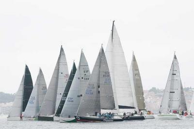 Brillan los Bermúdez de Castro y el “Pairo 8” de Freire y Bugallo se coloca como nuevo líder de la Regata Rías Baixas en ORC 1