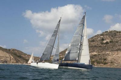 El Grand Soleil 37 Shamal primero en cruzar la línea en Sant Antoni de Portmany