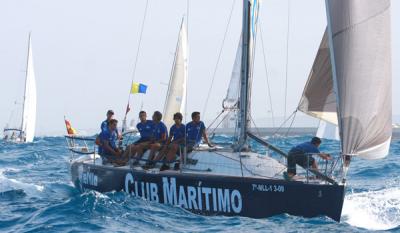 El ‘Melilla Deporte – Club Marítimo’ terminó imponiéndose en la Regata de Navidad