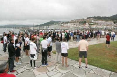 El Trofeo Conde de Gondomar rinde homenaje a las víctimas del accidente de Compostela