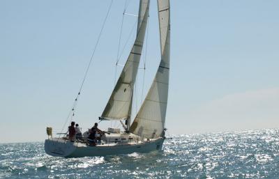 EvaMarina 2012, del RCRA campeón autonómico de cruceros de altura