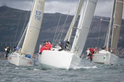 Javier de la Gándara con el “Rías Baixas” dominó a todos sus contrincantes de principio a fin en la 2ª manga del Open de Invierno