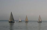 La calma total en la bahía de Santander impide la celebarción de la regata de cruceros