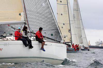 La Regata SURNE-Trofeo Eskarra señala el inicio de las grandes pruebas del verano