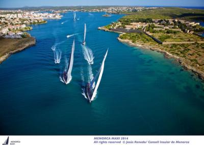 Magic Blue es nuevo líder en Wally y Lionheart no da opción en J Class en la Menorca Maxi