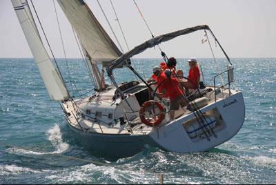 Mascarat se lleva el máximo galardón en la Regata Inversa Acastillaje Difussión de la Semana del Mar de Burriana