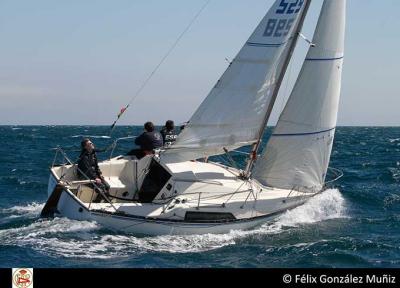 R.C.A. de Regatas.  Penúltima prueba del Trofeo de Primavera en aguas de Gijón.