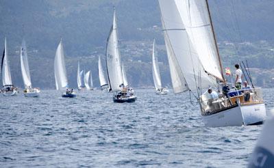 Riveira Mar, Viajes Atlántico y TRAI se hacen con el 12º Trofeo Hotel Carlos I Silgar