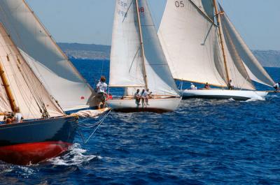 ‘Sonata’, ‘Pesa’ y ‘Giraldilla’, ganadores de la IV Regata Clásicos Club de Mar