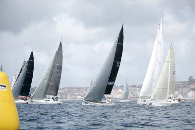 Una veintena de embarcaciones estarán en la línea de salida del Trofeo Hotel Carlos I Silgar