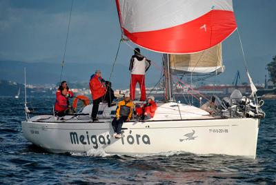 Ziralla Primero  domina en la regata navidad trofeo Manuel Nores en Aguete