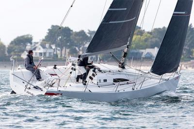  Éxitos de los veleros J en la SPI OUEST FRANCE.