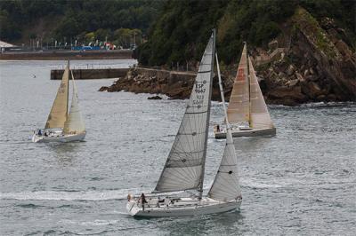 BURUBELTZ y MARYLOU  vencedores  de la VIII Gipuzkoa Belaontzi Estropada y I Campeonato de Gipuzkoa de Cruceros en Solitario y A2