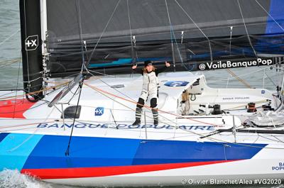 Clarisse Crémer, duodécima en la Vendée Globe