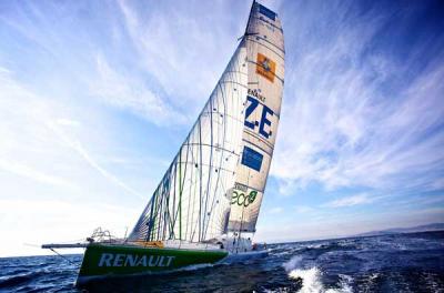 El Imoca 60 Renault Z.E entra en la lucha del pelotón