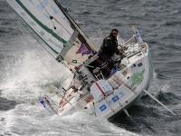 Gildas Morvan (Cercle Vert) cruza de 1º la meta de la Transat BPE Belle-Ile-en-Mer – Marie-Galante 