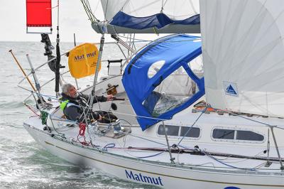 Golden Globe Race. Día 169: Mark Slats resta otras 154 millas a Jean-Luc Van Den Heede