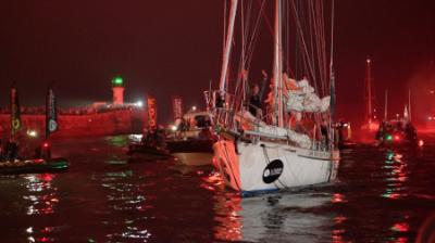 Kirsten Neuschäfer gana la Golden Globe Race en 233 d 18h 43m 47s