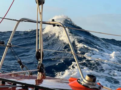 Retour à La Base - Díar 9 .En la mar como en tierra una, una larga vigilia