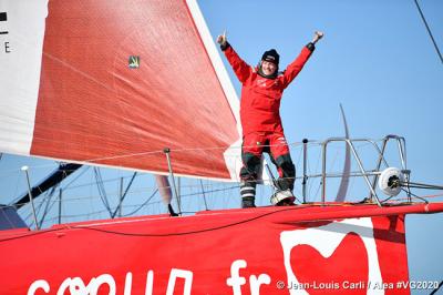 Sam Davies ha terminado su gira mundial