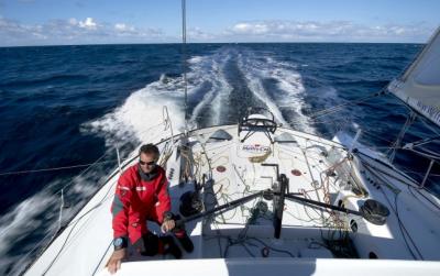 Vendée Globe. Todos al mismo rumbo. Banque Populaire a 800 millas del Ecuador.