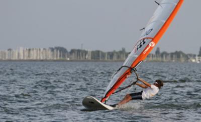 Alto nivel en el inicio del Trofeo Comodoro 2013