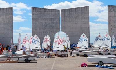 Arranca en la bahía gaditana la Excellence Cup de Optimist