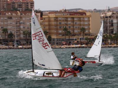 Arranca la I Semana Náutica de Vela Ligera Ciudad de Melilla