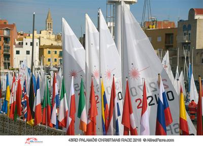 Ausencia total de viento en la segunda jornada de la 43 Palamós Christmas Race