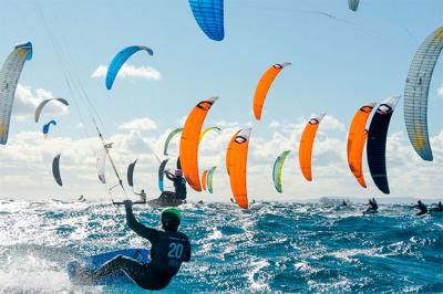 Axel Mazella comienza en modo arrollador la Tarifa Foil Boards FKSS 2020