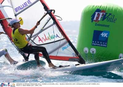 BLANCA MANCHON SE AFIANZA AL FRENTE  DEL RANKING MUNDIAL DE LA CLASE RS:X   