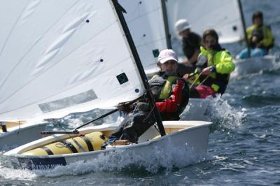 Cambio de liderato en el Campeonato Gallego de Optimist. Pedro Martínez sube al primer puesto de la general con 20 puntos