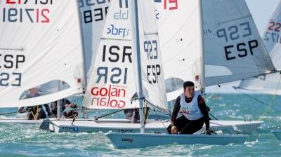 Copa de Andalucía de ILCA 4 e ILCA 6  El viento no ayuda pero la cita se salva con una prueba disputada este domingo.