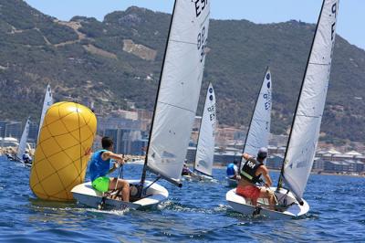 Cádiz y Almería acogen los Campeonatos de Andalucía de Catamarán, Europa y Finn