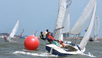 Daniel Nieto e Ignacio Cano se adjudican la melillense Regata de Ferias en snipe