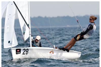 Día redondo para los españoles en el Mundial de 470