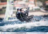 Diego Botín y Iago L. Marra, segundos,  lideran la flota española en el mundial de 49er