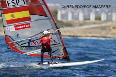 Dos 2º puestos permiten Blanca Manchón confirmar la tercera plaza y aspirar a todo a falta de la doble Medal Race