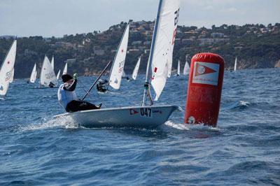 Dura jornada en el segundo dia de competición  del Euro Laser Masters Cup 2012