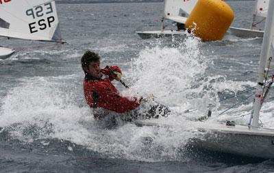 El andaluz Javier Blanco, primer líder de la Copa de España de Laser Radial 