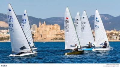 El europeo de OK Dinghy zarpa en el Náutico de Palma